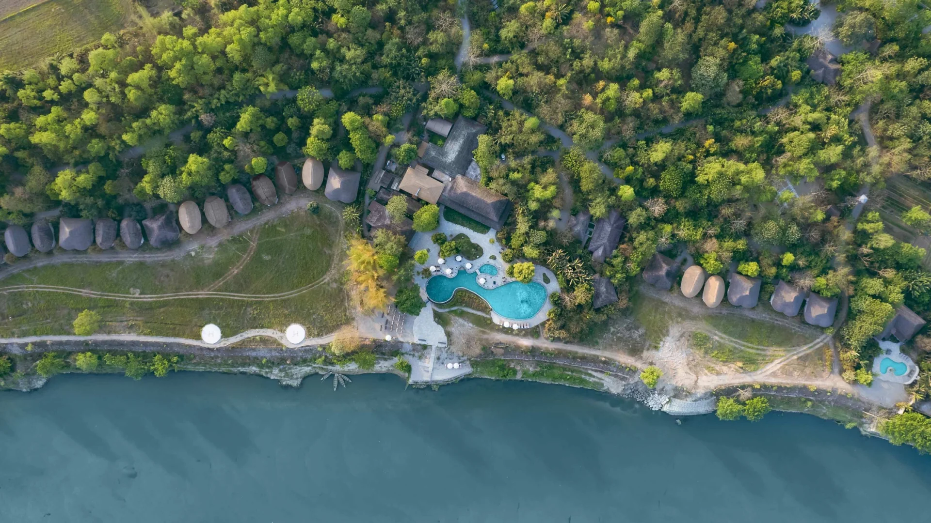Barahi Jungle Lodge